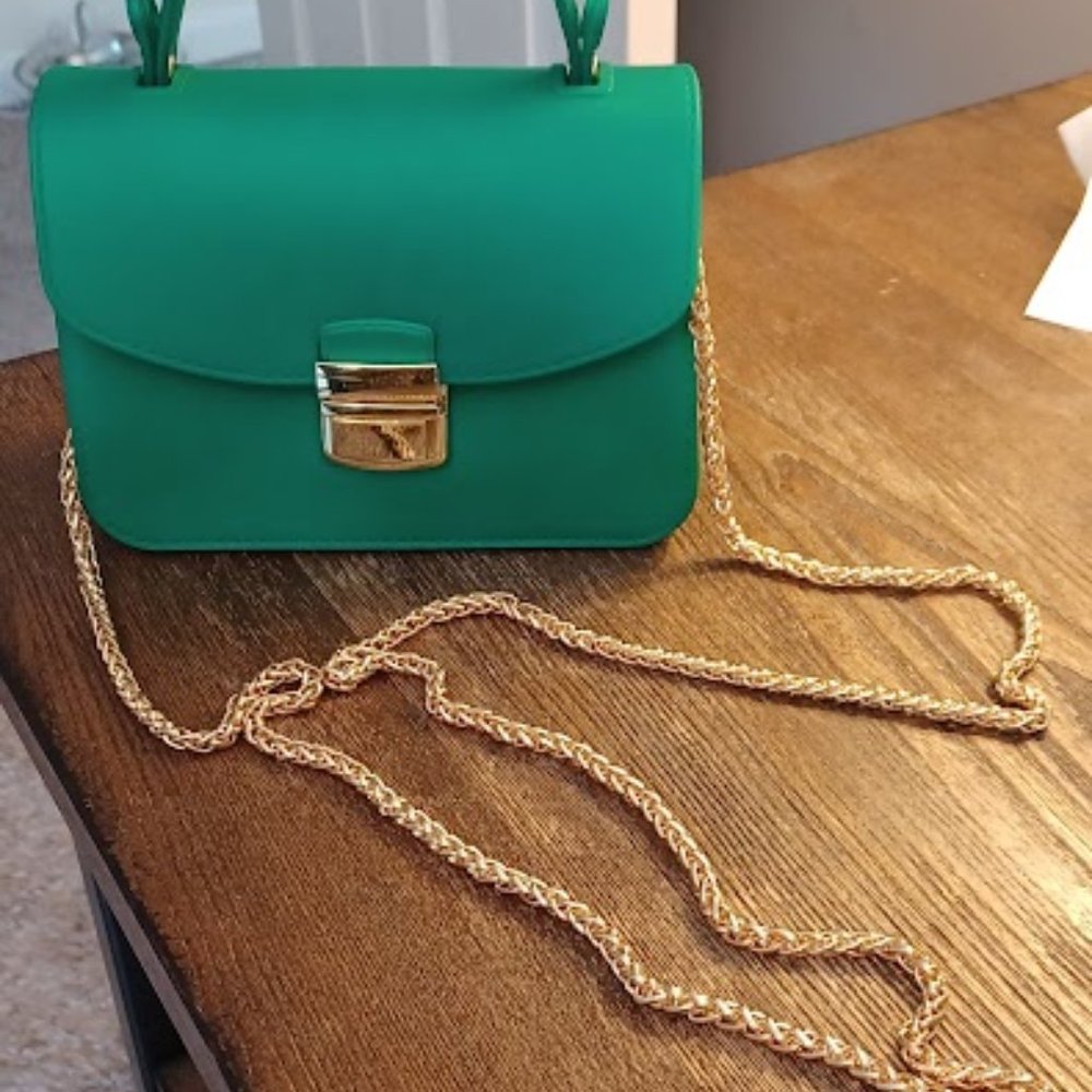 Kelly Green Rubber purse with Chain Strap, So Cute! - Picture 2 of 5